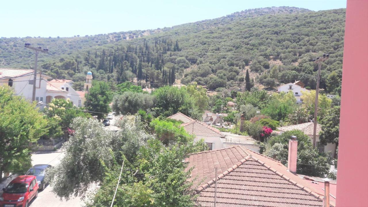 Giannos Apartments Agia Efimia Eksteriør bilde